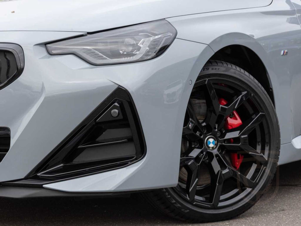 BMW M240i xDrive