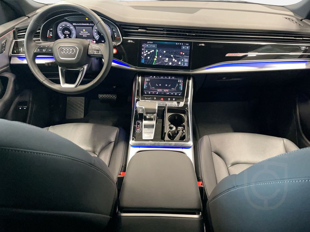 Audi Q8 55 TFSI e quattro tiptronic Matrix 360 4xSHZ