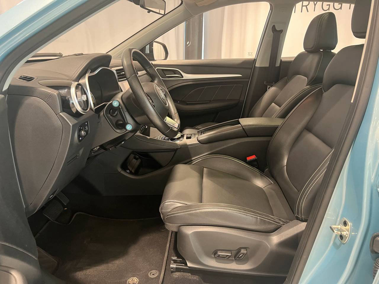 MG ZS EV LHD