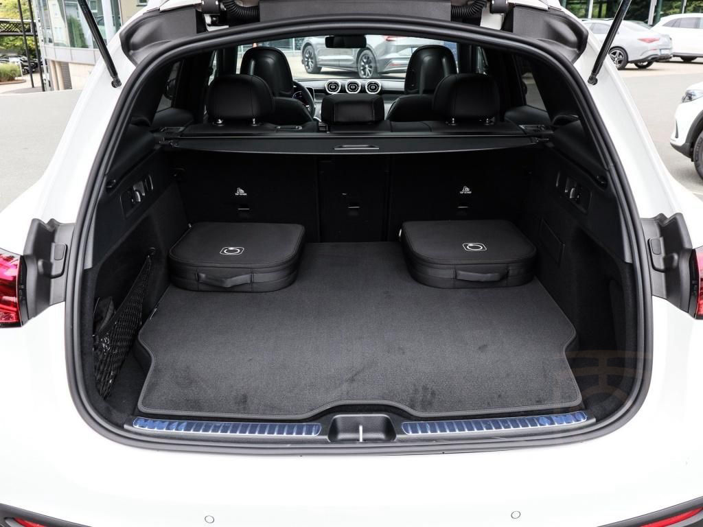 Mercedes-Benz GLC 300 de 4MATIC mit EQ Hybrid Technologie +AMG