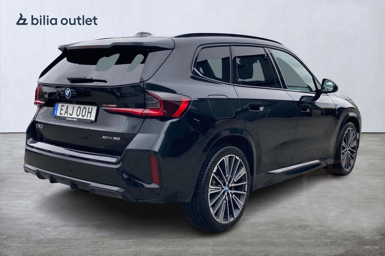 BMW iX1 xDrive30 M Sport