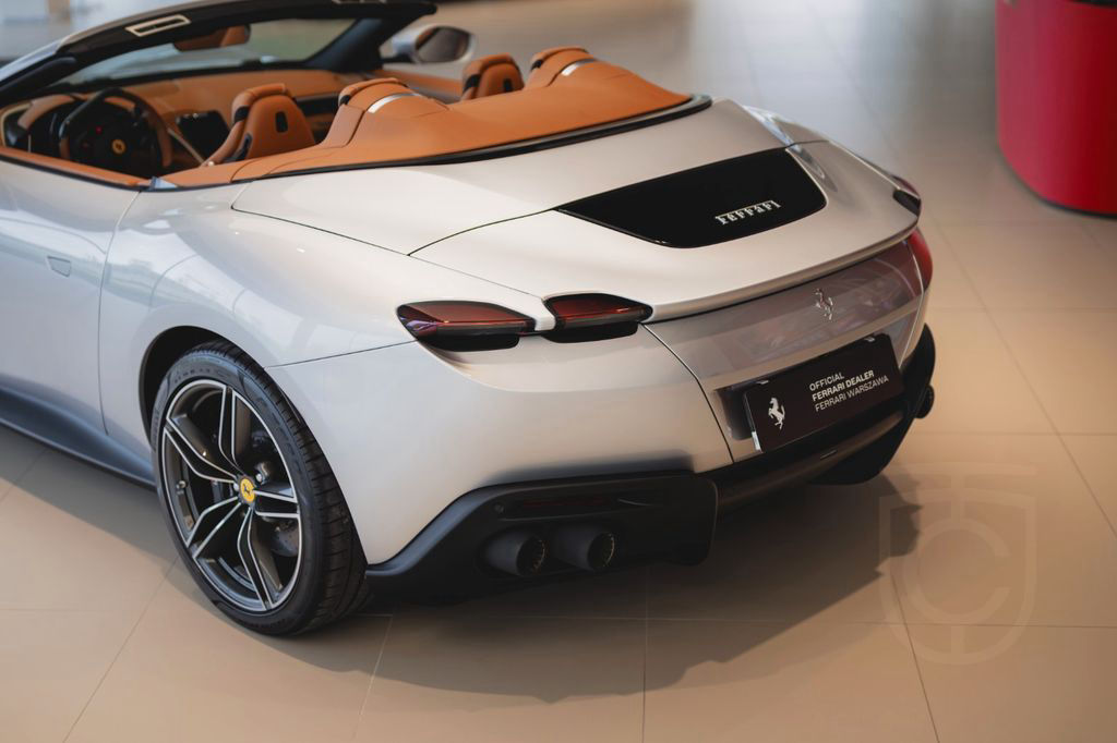 Ferrari Roma 3.9 T V8 Spider DCT