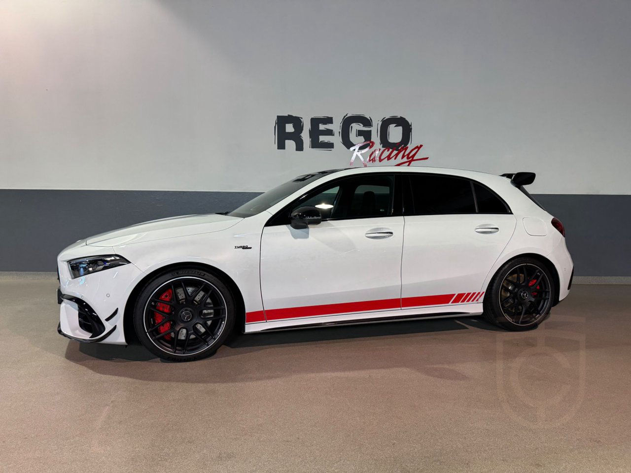 Mercedes-Benz AMG A 45 S 4MATIC+ Burmester