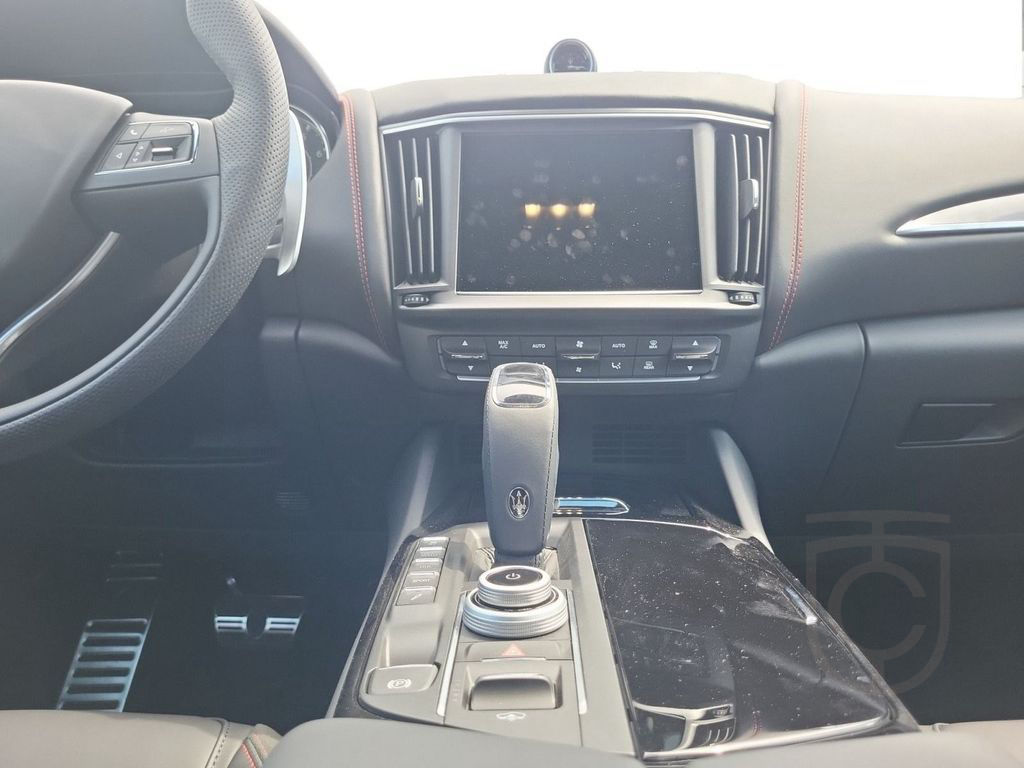 Maserati Levante Modena Ultima *Tageszulassung Aktion*