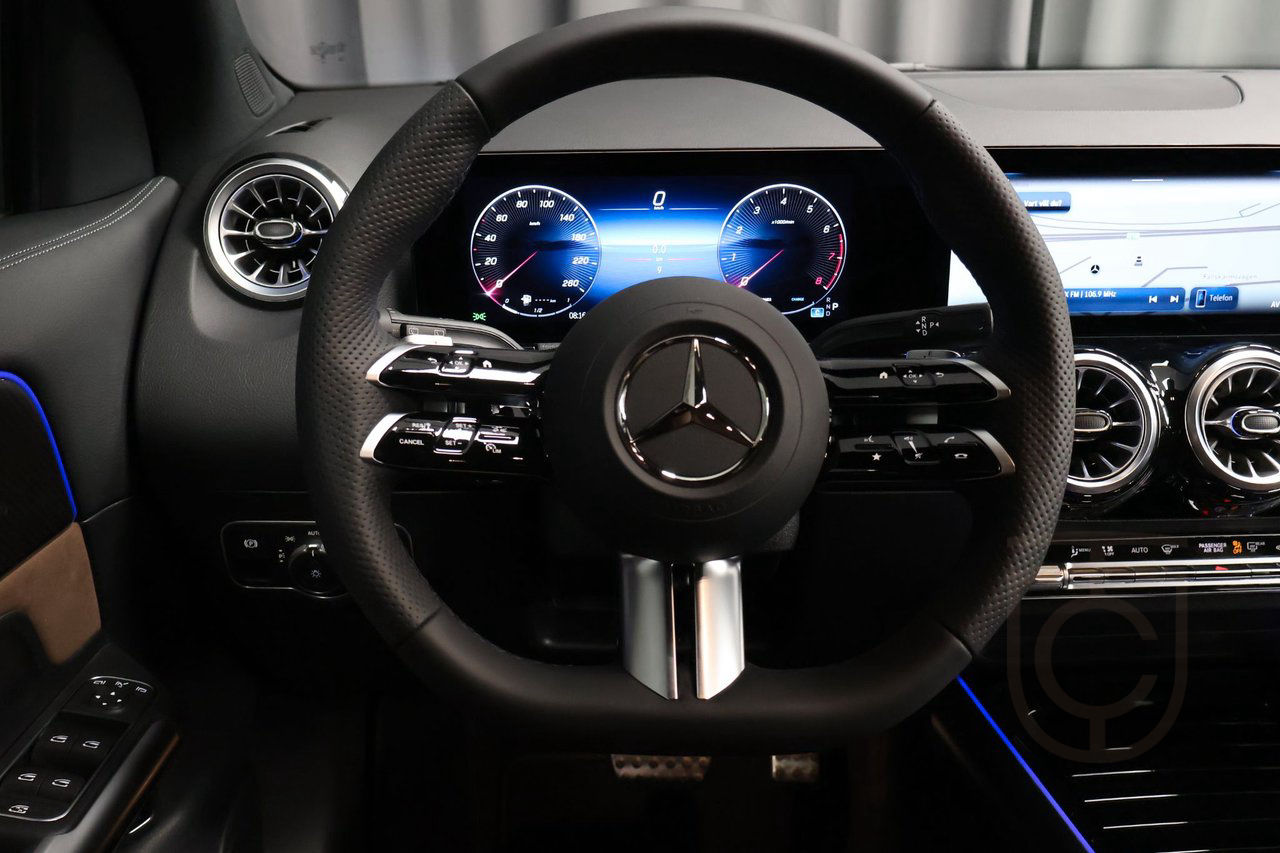 Mercedes-Benz GLA 200 AMG Line ADVANCED PLUS