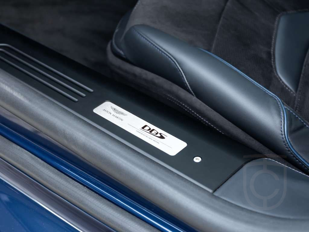 Aston Martin DBS Q Seychelles Blue*Alcantara Black