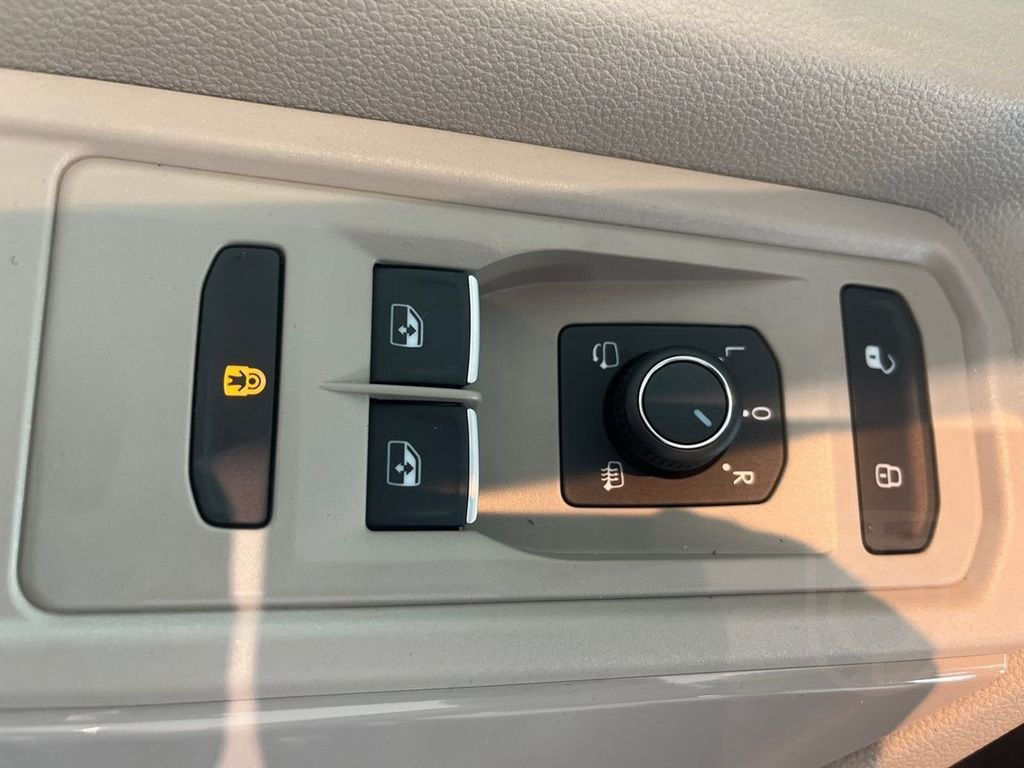 Volkswagen Multivan T7 STYLE HJULBAS: 3124 MM