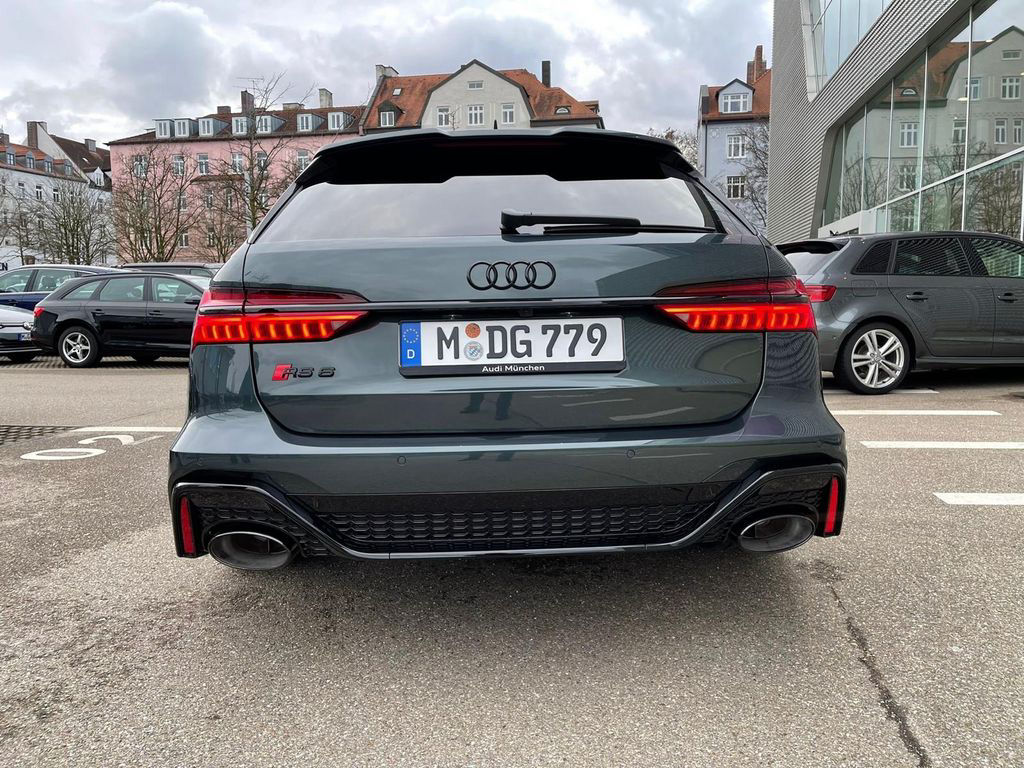 Audi RS6 RS 6 Avant 4.0 TFSI quattro RS-Dynamik. Plus