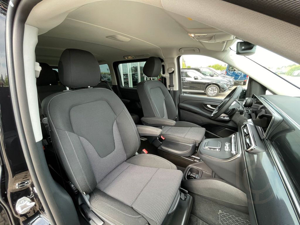 Mercedes-Benz V 300 d STYLE L AHZV+DISTR+360+SPUR+TOTW+Navi