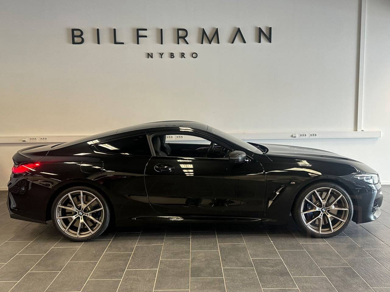 BMW M850 i xDrive Coupé Steptronic