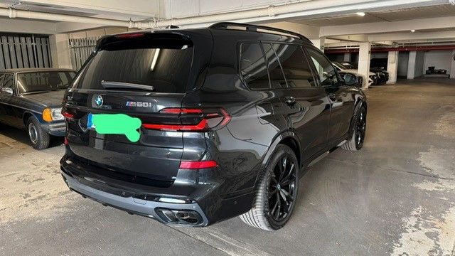 BMW X7 M60i Carbon 04/2024 Liste Preis 157000€