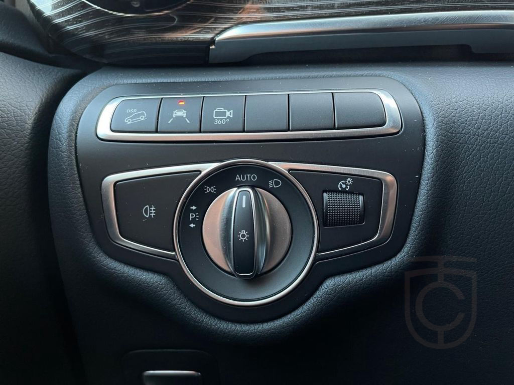 Mercedes-Benz V 300 d 4MATIC Lang el.Schiebe SpurW AHK Pano
