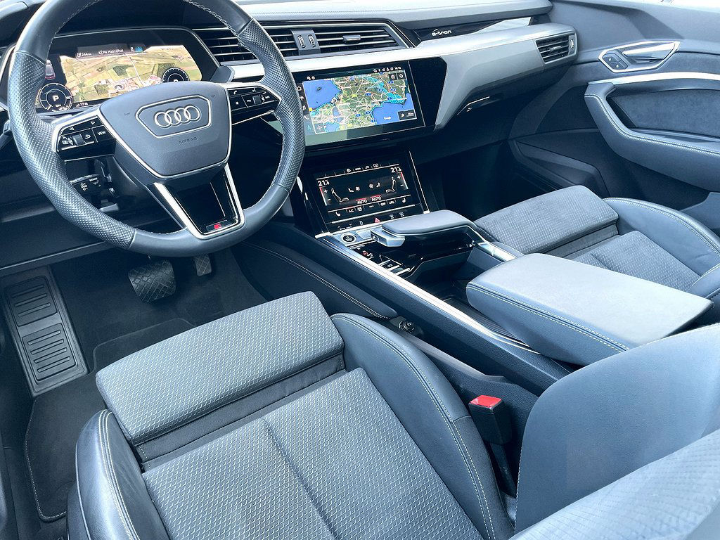 Audi E-Tron 55