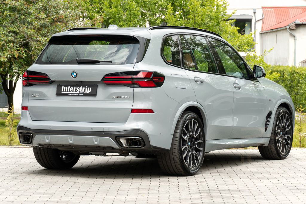 BMW X5 30d M SPORT.DR.ASS.PANORAMA.LUFTFE.H/K.360°