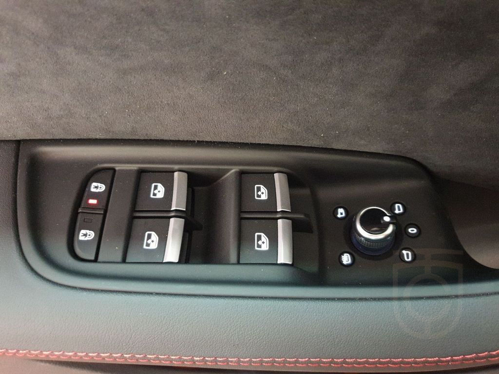 Audi SQ7 SUV TFSI 373 kW exklusive*Matrix-LED*AHK*HUD