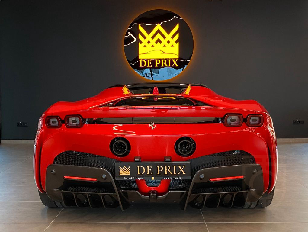 Ferrari SF90 Spider*Lift*Carbon*