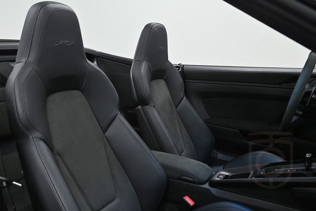 Porsche 911 Carrera GTS Cabrio PDK Modell 992