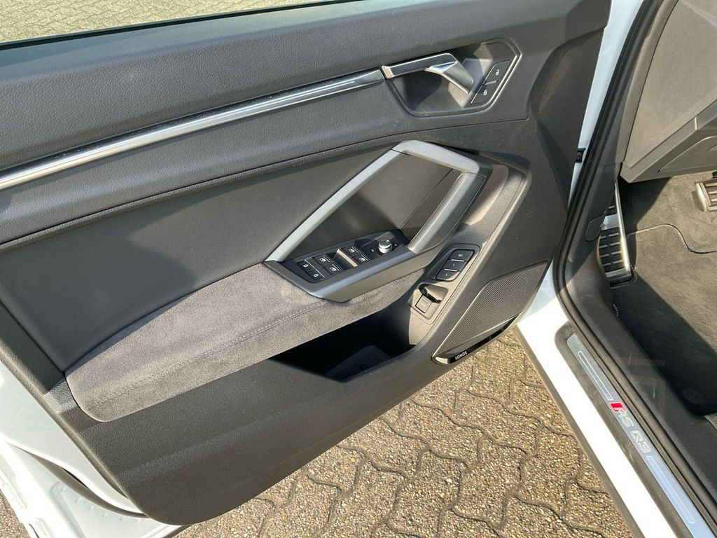 Audi RS Q3 Nappa 360° AHK Sonos 280 km/h Fahrwerk RS+
