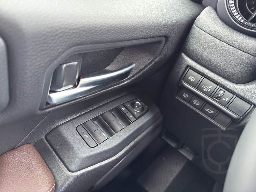 Toyota Land Cruiser 2.8 D-4D Executive | Dach | 7 Sitze