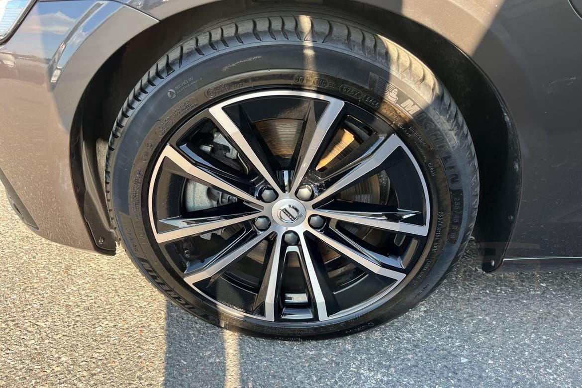 Volvo V60 T6 Plus Dark B-Kamera
