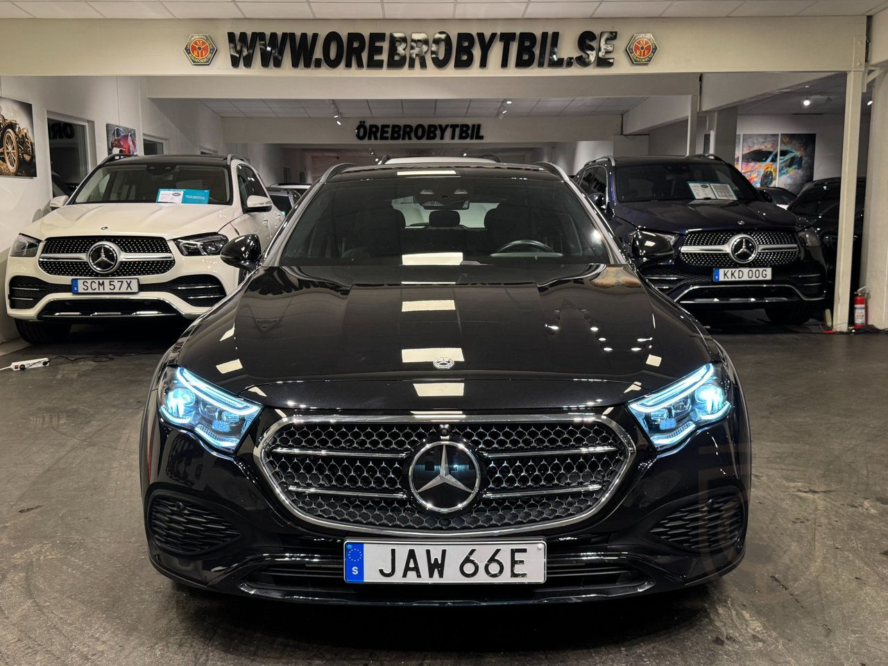 Mercedes-Benz E 300 de 4MATIC All-Terrain Driver assist