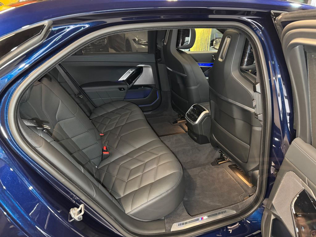 BMW 740d xDrive M Sport~PANO SKY~KAMERA 360~HEAD-UP