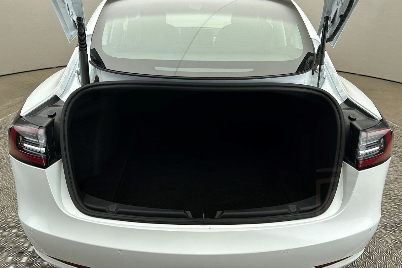 Tesla Model 3 Standard Range