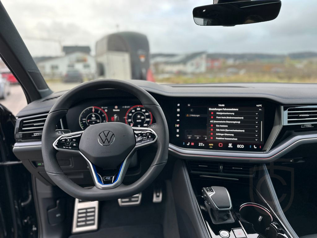 Volkswagen Touareg R eHYBRID+AHK+PANO+DYNAUDIO+SOFTCLOSE