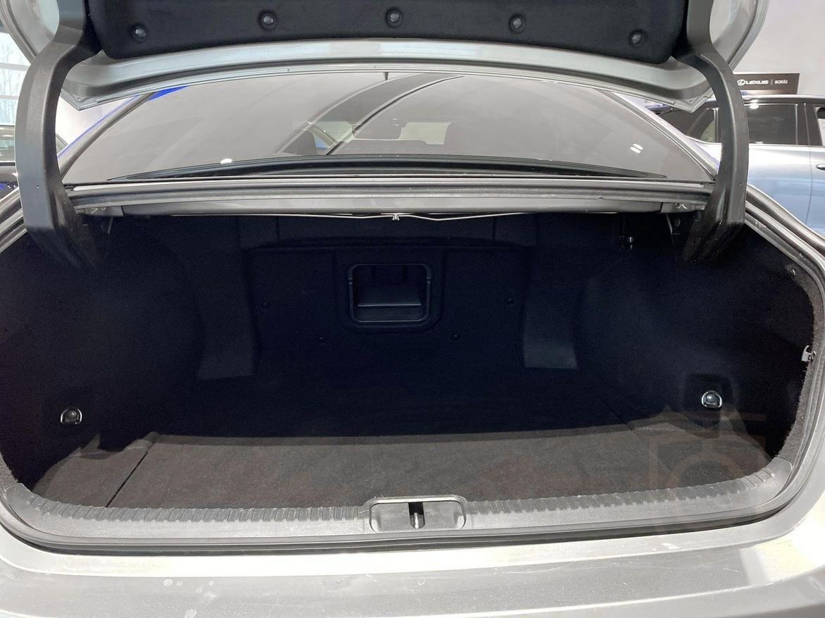 Lexus ES 300h Limited Edition