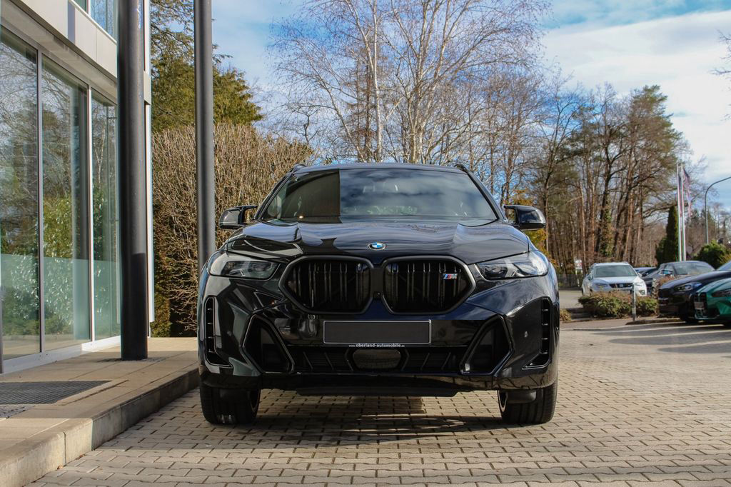 BMW X6 M60 i xDrive / STANDHEIZUNG / B&W / TRAVEL
