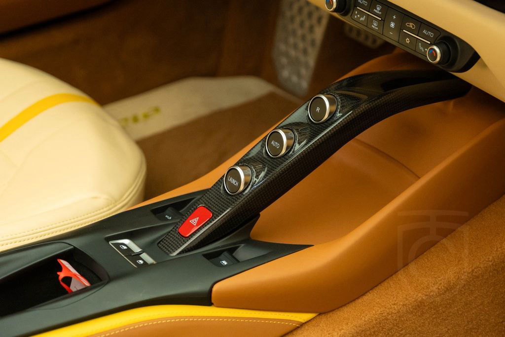 Ferrari 812 GTS
