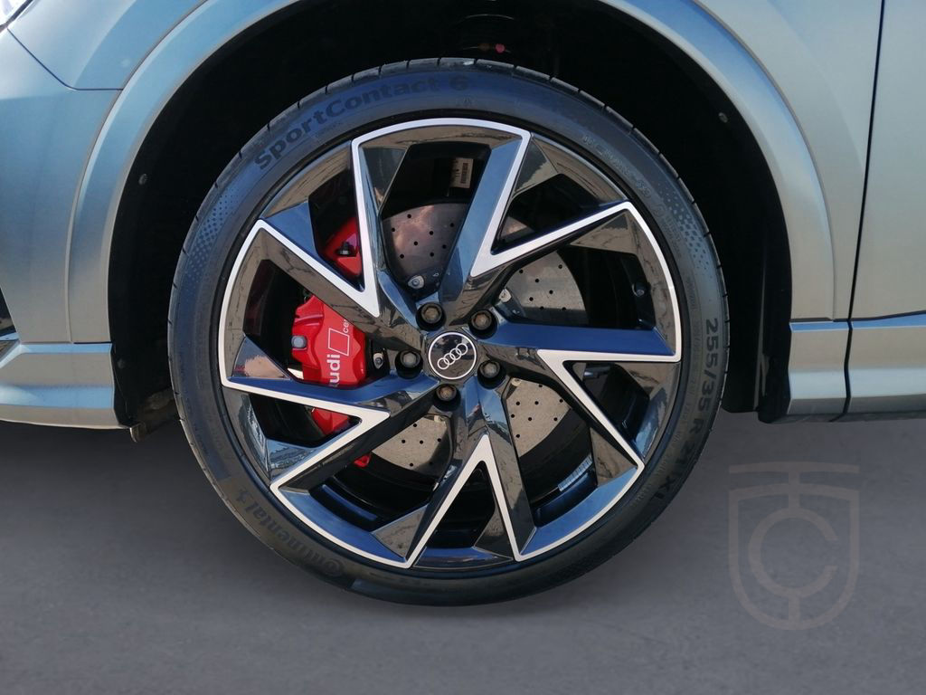 Audi RS Q3 S tronic PANO+MATLACK+280VMAX+AHK+KERAMIK