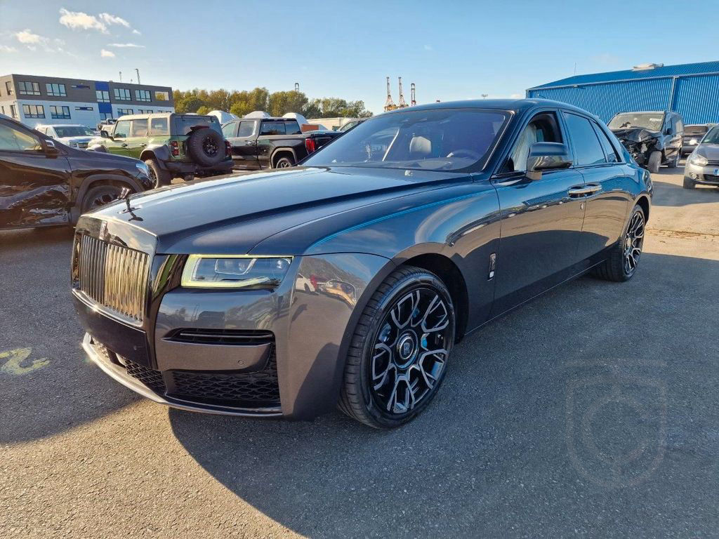 Rolls-Royce Ghost Black Badge MY23 339.000 euro NP