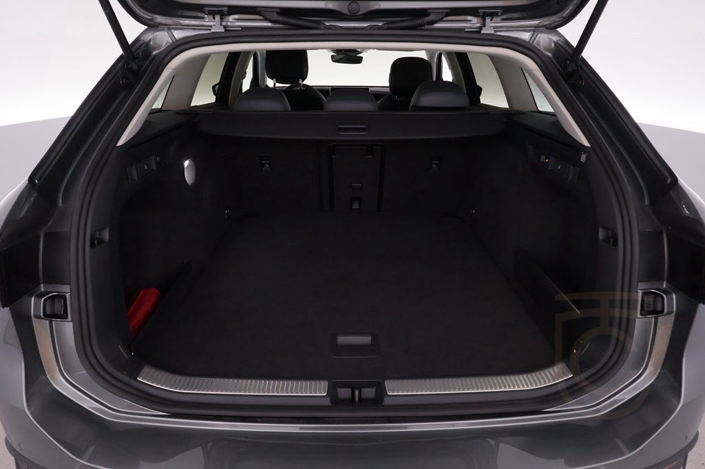 Volkswagen Passat Variant 1.5 eTSI DSG Sequential 110kW 2024