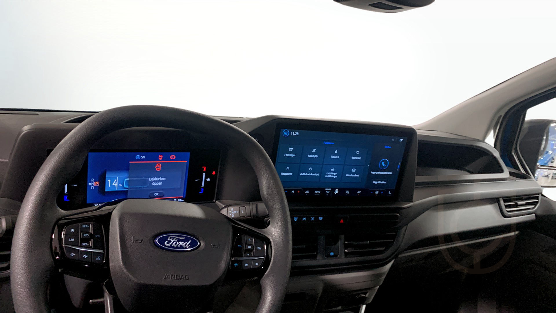 Ford E-Transit Custom 320