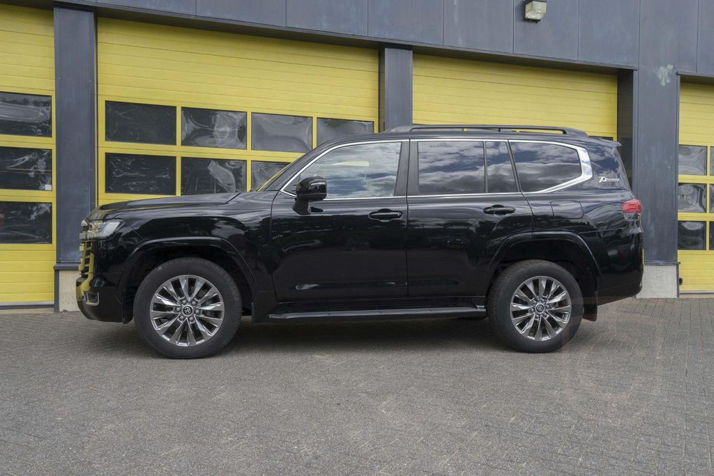 Toyota Land Cruiser Land cruiser 300 70 th anniversary
