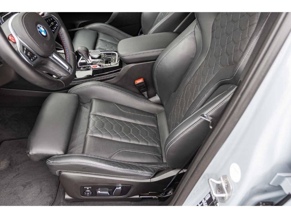 BMW X4 M +Navi+HUD+LED+RFK+Leder+e-Sitze+PDCv+h+DAB