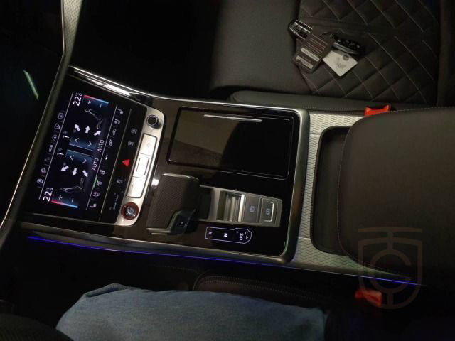 Audi SQ8 TFSI q. *Laserlicht*Pano*AHK*HuD*Assistenz+*