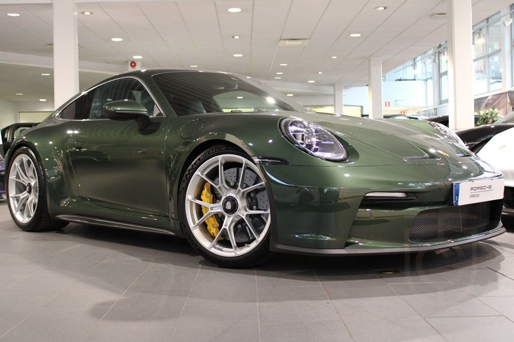 Porsche 911 GT3 Touring 992 PTS Oak Green Metallic