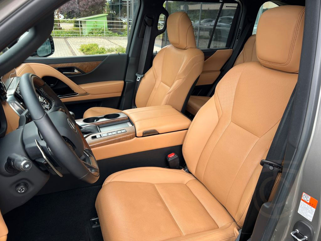 Lexus LX 500d Luxury