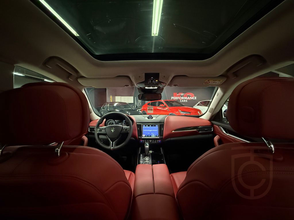 Maserati Levante GT Hybrid Premium-Leder Panorama 21zoll