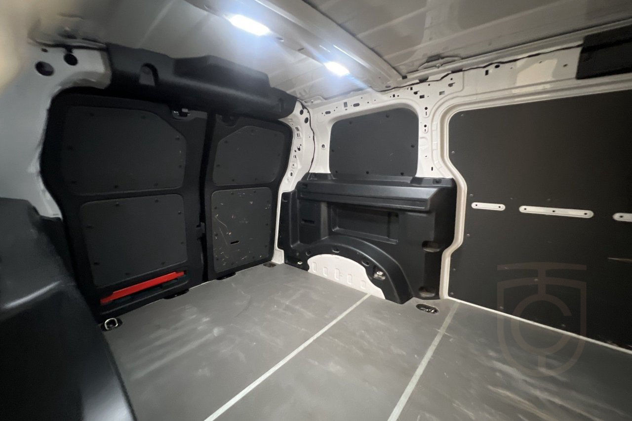 Volkswagen ID. Buzz Cargo