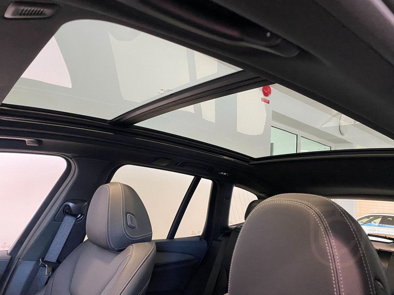 BMW iX3 Charged Paket