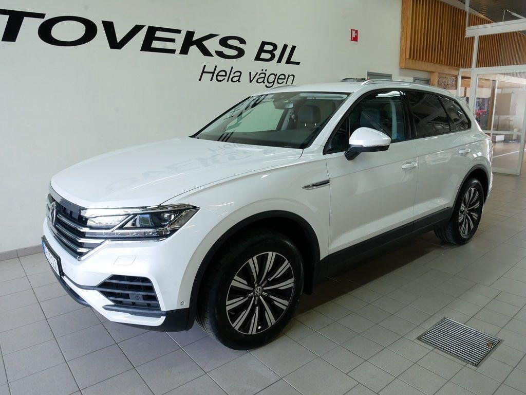 Volkswagen Touareg V6 TDI 286 HK / LÅGSKATT / 3000 MIL