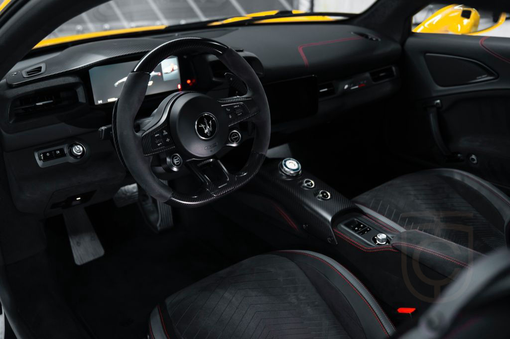 Maserati MC20 3.0 V6 DCT | Lift | Sabelt | Sunus Faber