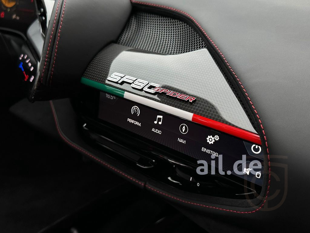 Ferrari SF90 Spider Carbon Racing Seats
