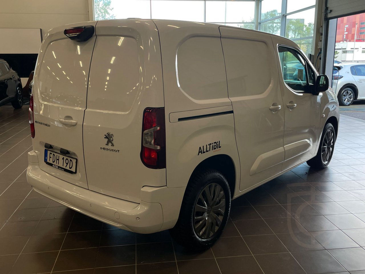 Peugeot e-Partner PRO+ L1