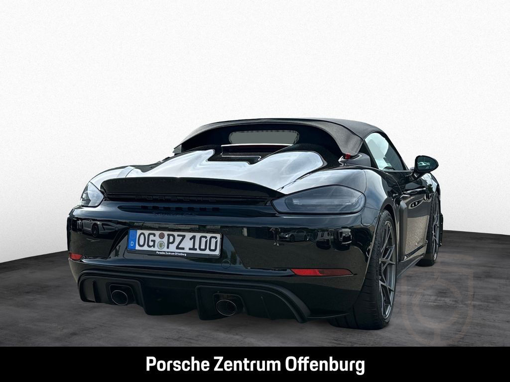 Porsche 718 Spyder RS