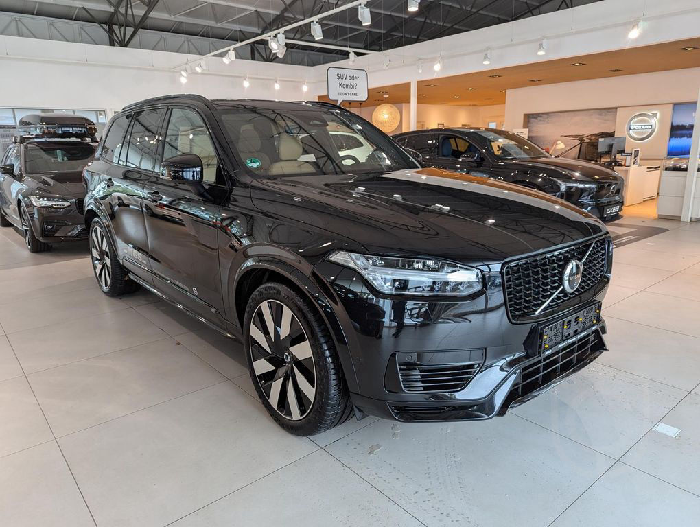 Volvo XC90 Ultra Dark Recharge Plug-In Hybrid AWD
