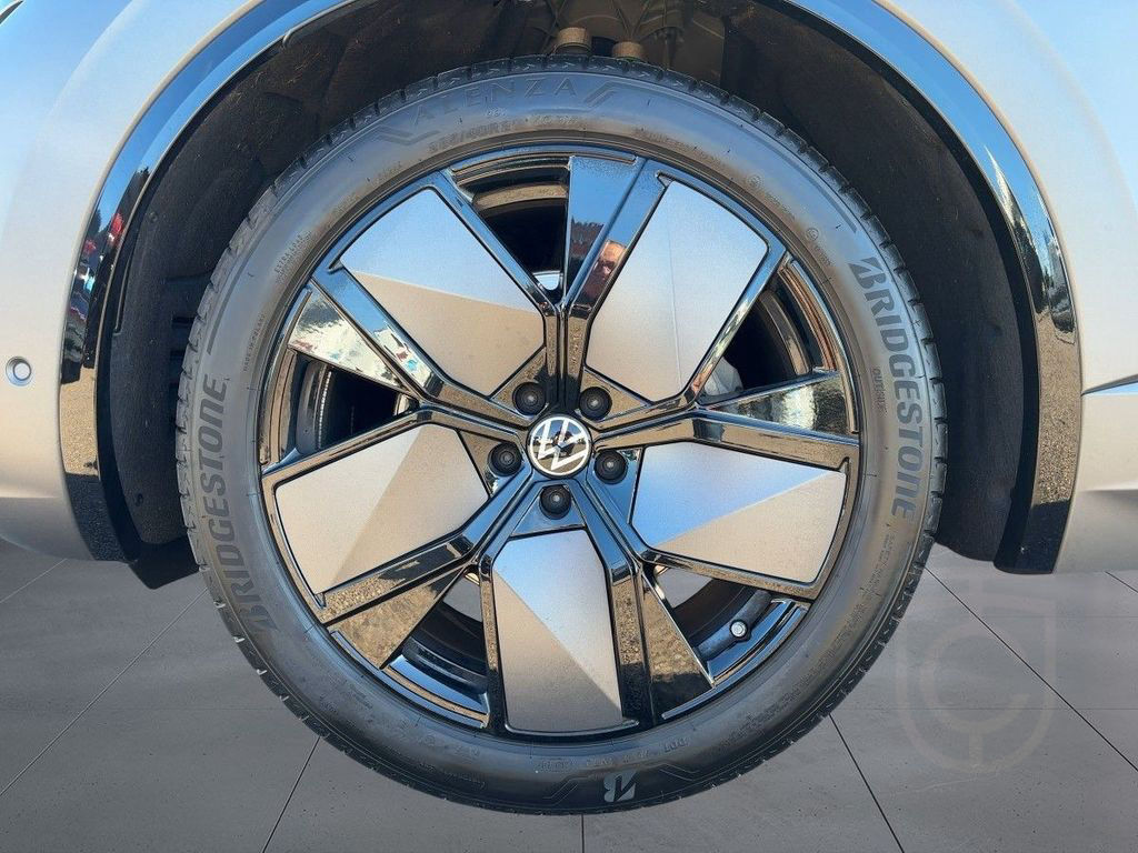 Volkswagen Touareg 3.0 TSI DSG 4M R-Line ACC Kamera LED Nav